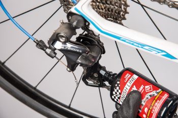 how_to_clean_and_lube_your_derailleurs_5