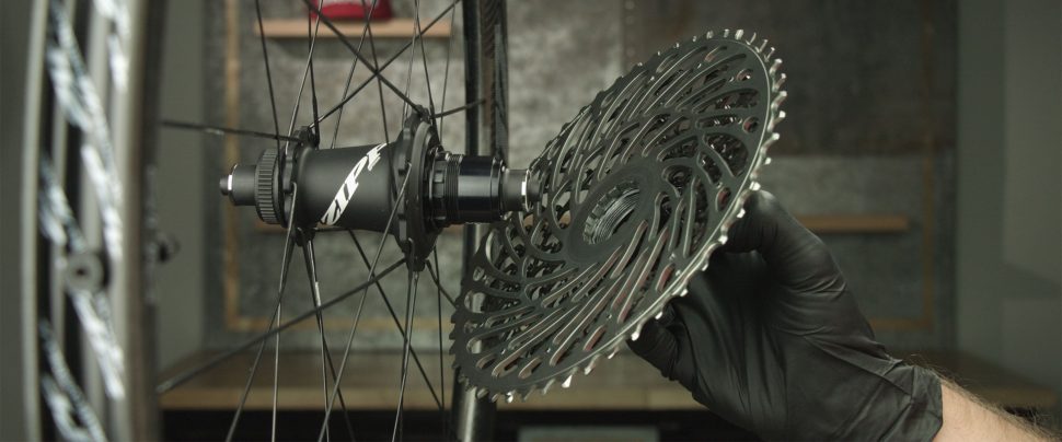 Installing a cassette on a SRAM XDR freehub